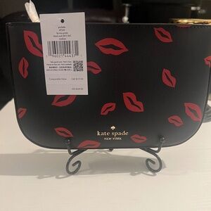 Kate Spade Lip Toss Pochette Bag (NWT & includes an unbranded dust bag)